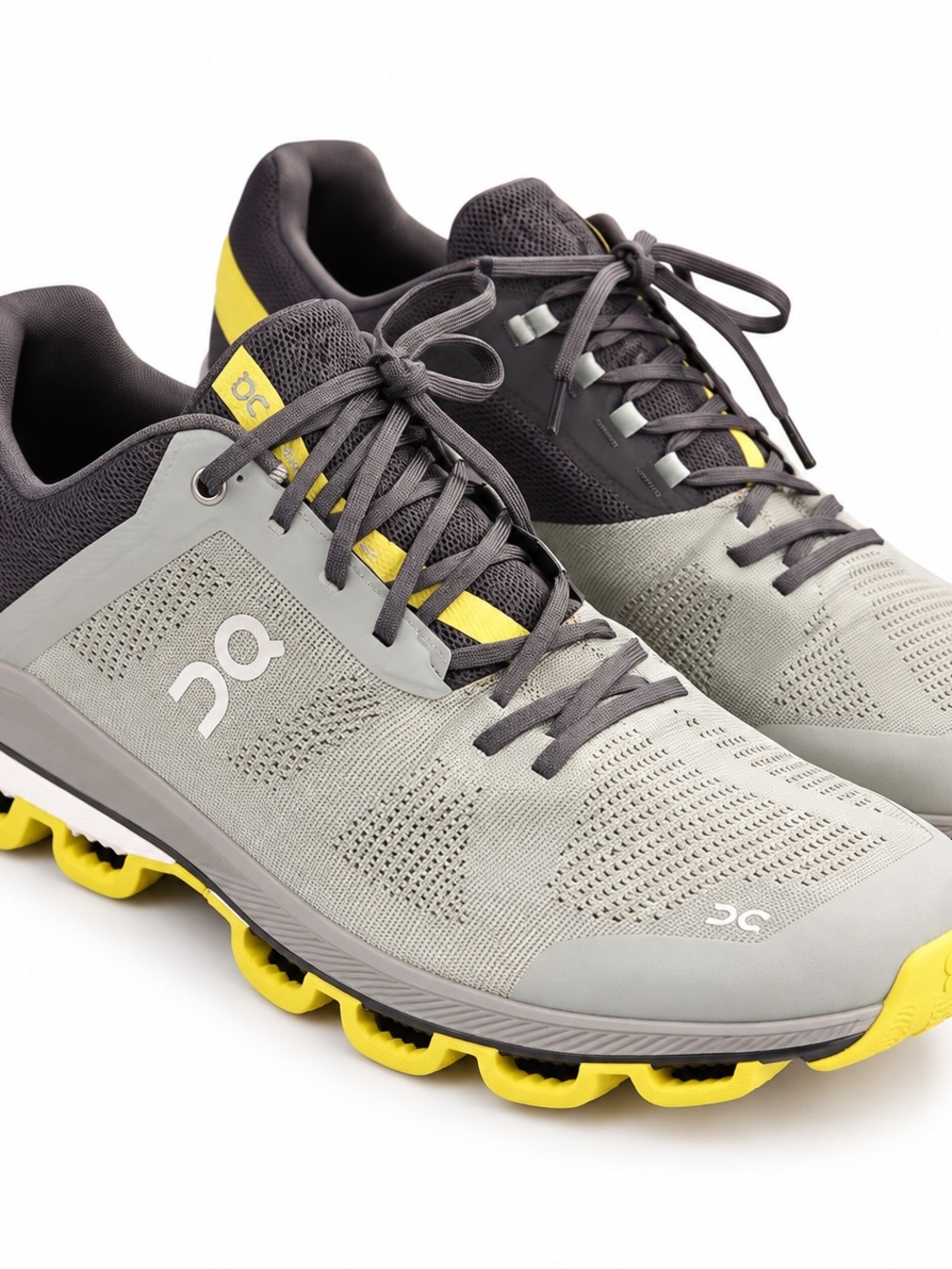 On Cloudflow Men’s Running Shoes Gray Yellow US 12.5 Swiss Engineered